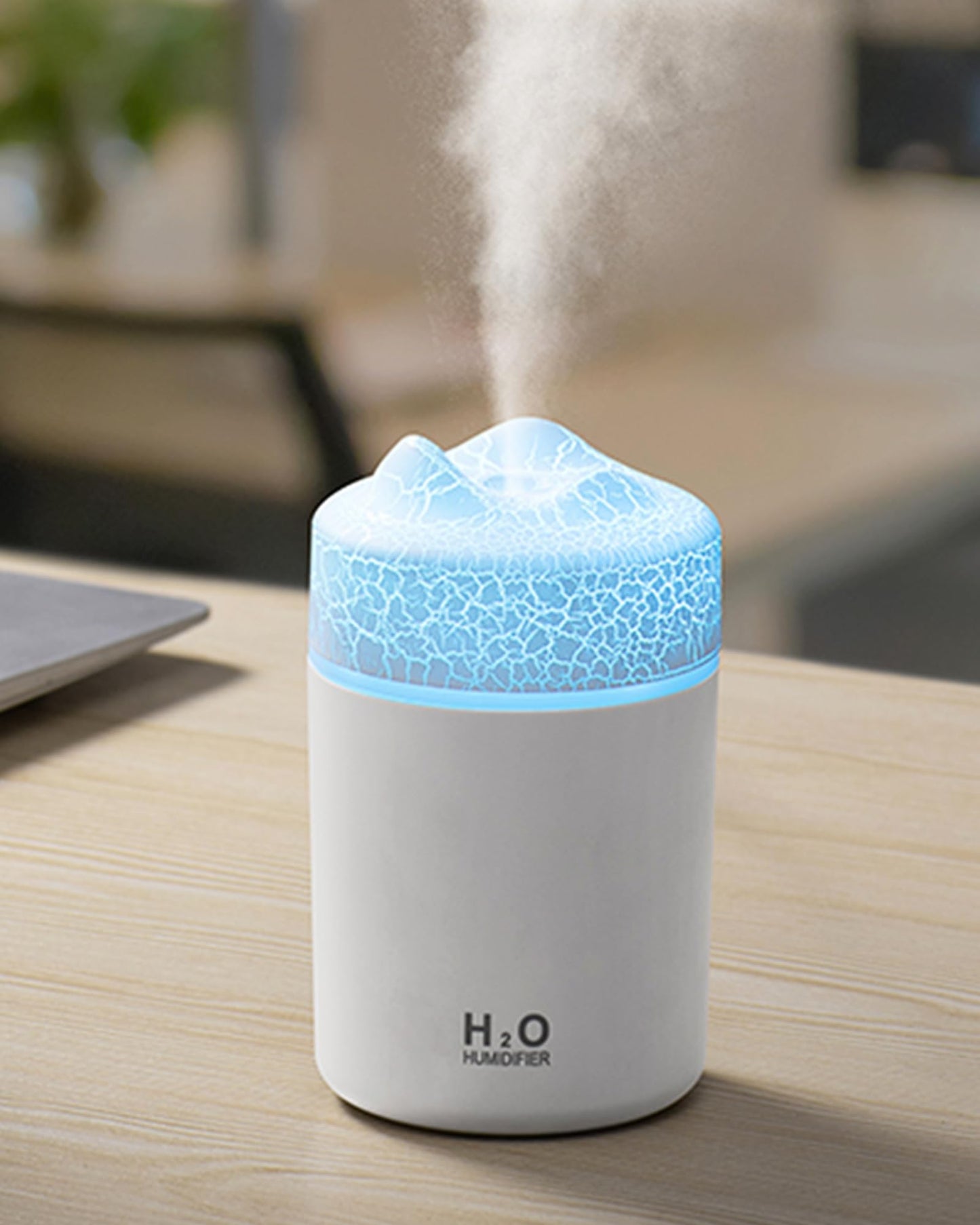 Portable Mini Humidifier, Colorful, Cool Mist, USB Powered.