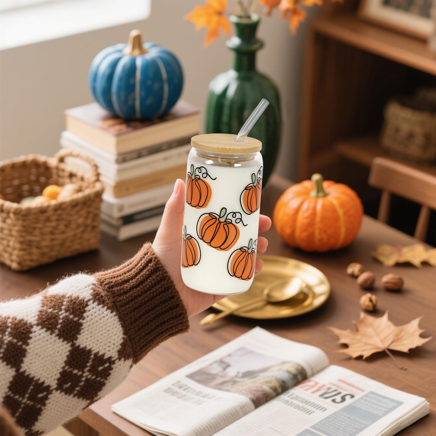 Joyseller Halloween Glass Cup, 18oz Cute Ghost Cat Iced Coffee Can Glass Tumbler